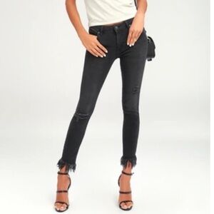 Free People Great Heights Frayed Skinny Jeans Faded Black Distressed
Size 29